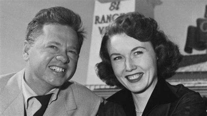 Barbara Thomason – Deland, FL