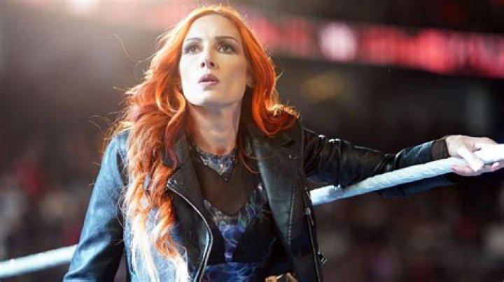 Becky Lynch Biography - Facts, Childhood, Family Life & Achievements