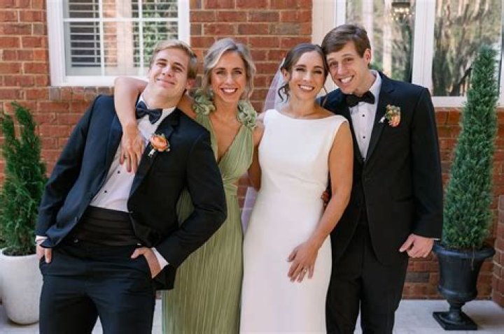 Cameron Smith siblings: Matthew Smith, Khirstie Smith