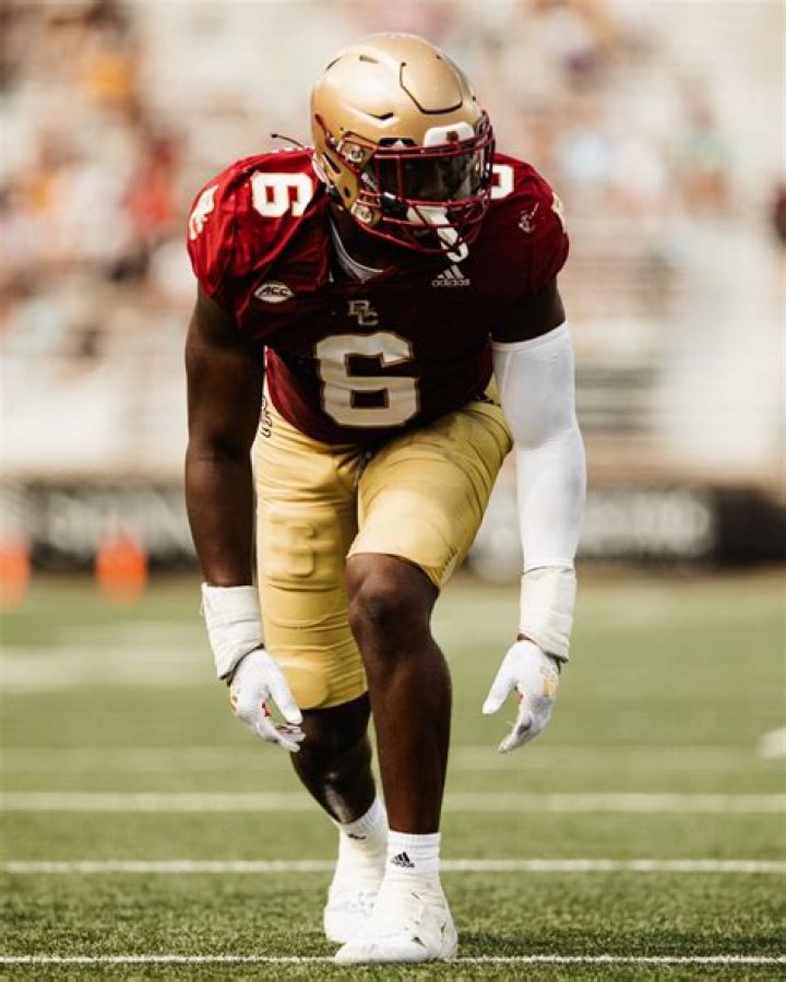 Corey Davis age, height, ethnicity, family, college, 40 time, draft, trade, net worth, Instagram