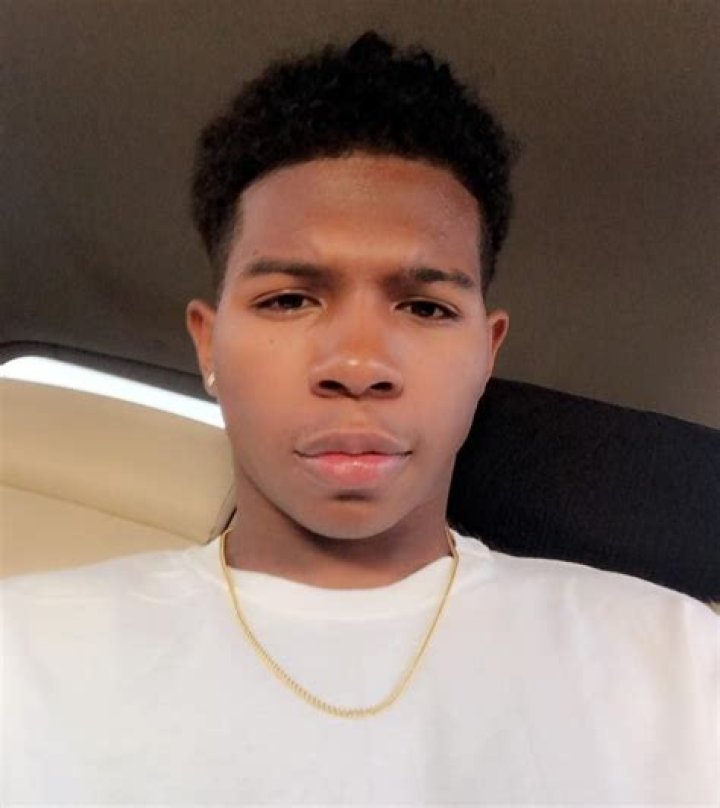 Deshae Frost Biography – Facts, Childhood, Family Life of Stand-up Comedian