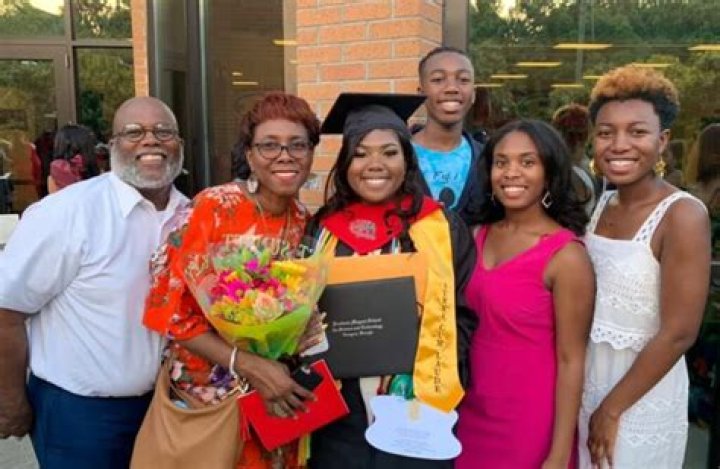 Dr Jackson Gates Wiki, Age, Wife, Kids, Net Worth, Education and More