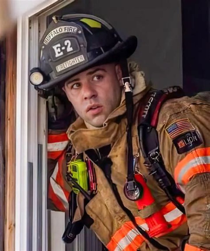 Jason Arno died on Main Street 4-alarm fire, Engine 2 firefighter