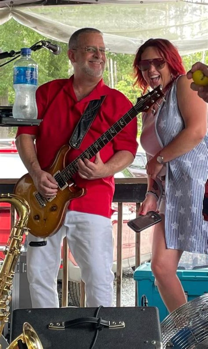 Johnny Barker Obituary, Catalinas Musical Band Member