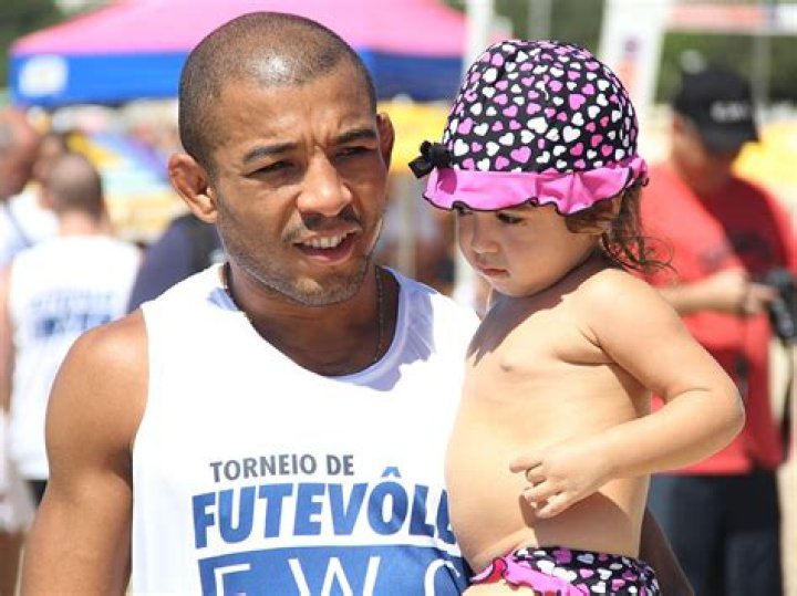 José Aldo Biography - Facts, Childhood, Family Life & Achievements