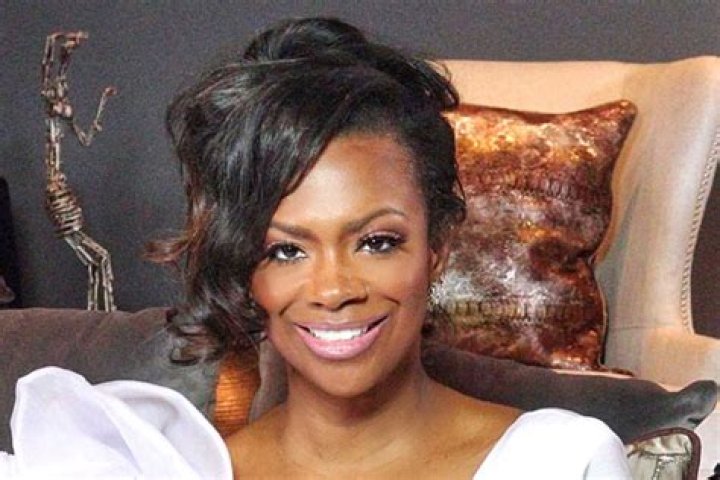 Kandi Burruss Is Getting Better At Makeup – Check Out The Latest Look She Created
