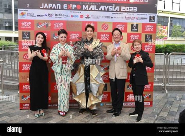 Kazuki Takahashi wife: Is Kazuki Takahashi married?