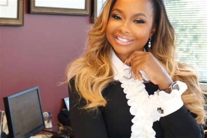 Kenya Moore Throws Massive Shade At Phaedra Parks Who Reacts By Posting This Stunning Photo — ‘RHOA’ Fans Did Not Expect This