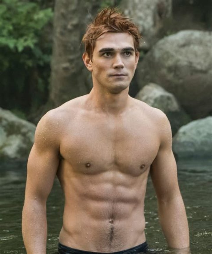 KJ Apa Age, Weight, Height, Measurements