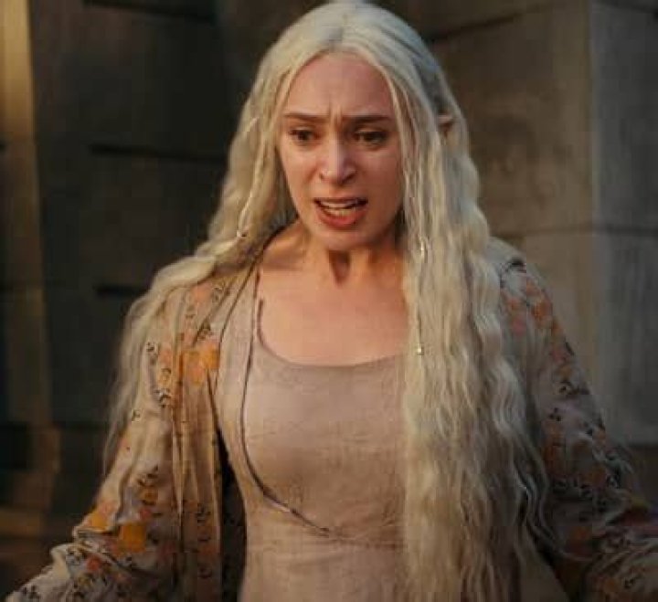 Lizzie Annis Wiki, Age, Birthday, Boyfriend, Height, Parents, Net Worth & More