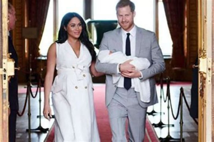 Prince Harry, Meghan Markle & Archie Harrison Will Spend Christmas In Canada While The Rest Of The Royal Family Celebrates In Sandringham