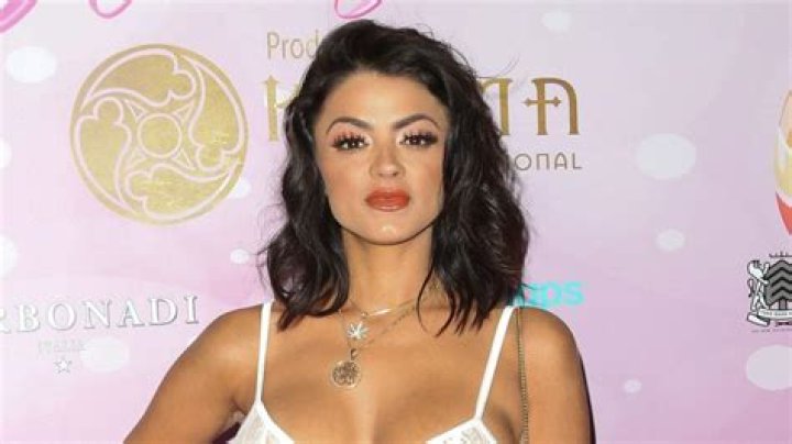 Shahs Of Sunset Star Golnesa GG Gharachedaghi Calls Her Ectopic Pregnancy ‘Karma’