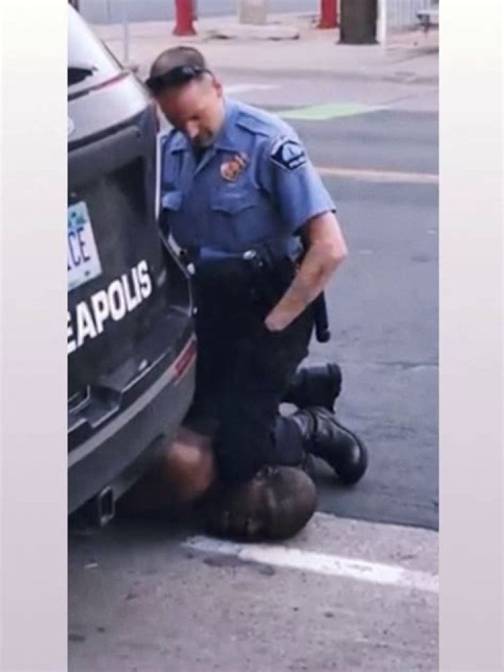 SNL Alum Jay Pharoah Recalls Police Officer Putting His Knee On His Neck Just Before George Floyd Murder