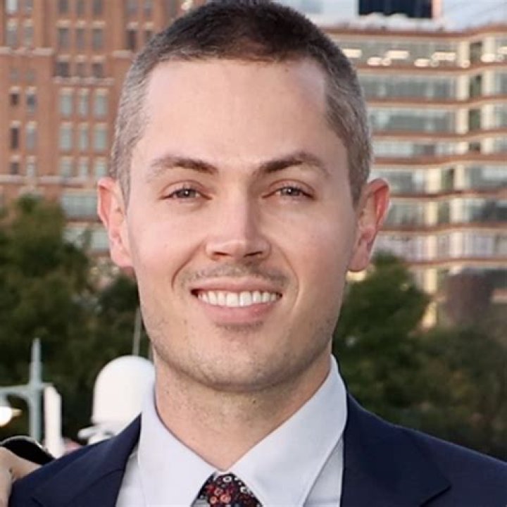 Steve Pool’s 2 children: Meet Lindsey and Marissa Pool