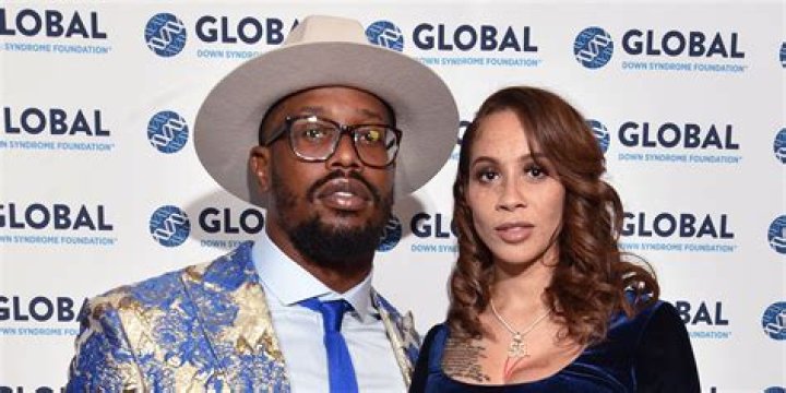 Von Miller wife: Is Von Miller married?