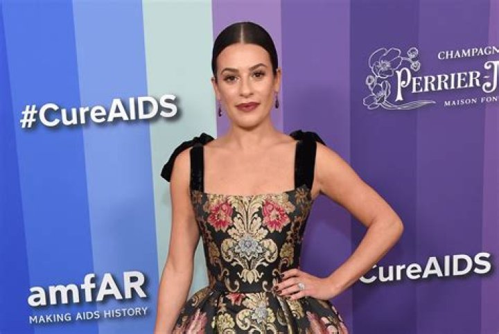 Where does Mira Sorvino live?